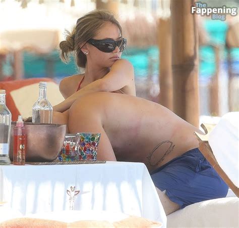 Leni Klum Displays Her Sexy Tits & Butt in a Red Bikini (32 Photos