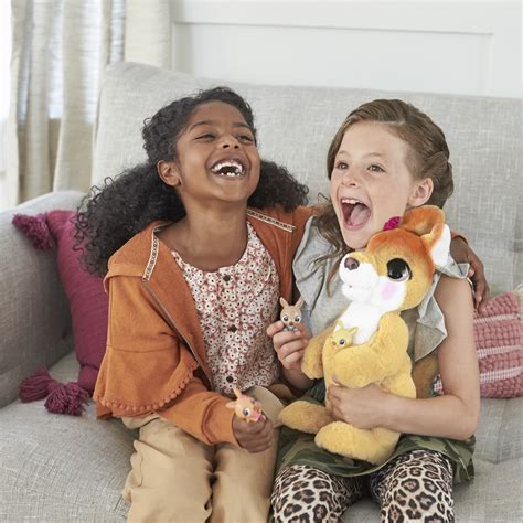 Набор игровой FurReal Friends Кенгуру Джози и ее малыши E67245L0 купить ...