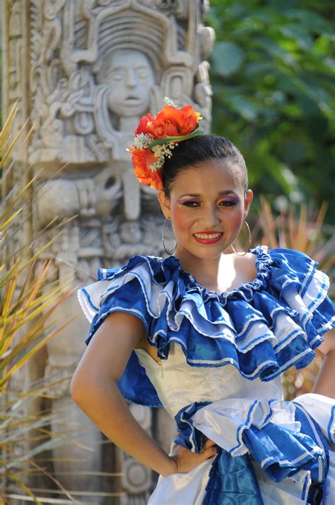 Traditional Honduran Clothing