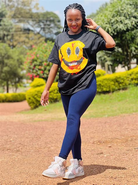 ebony only (@ExploreTheUni10) / Twitter