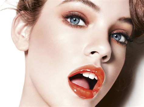 barbara red lips barbarapalvin