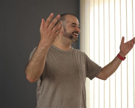 criticas qls  age country height biography