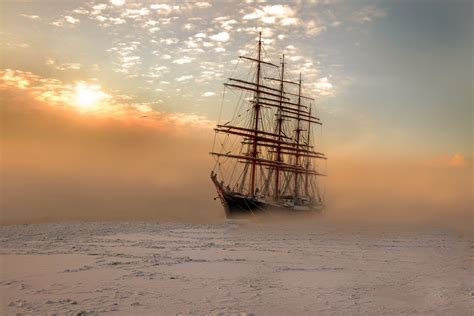 Корабли в тумане: 30 фотографий — Российское фото