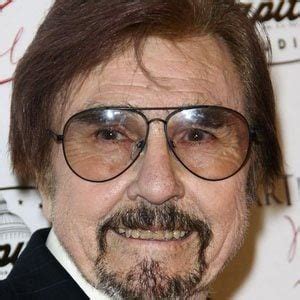 Gary Owens - Bio, Family | Famous Birthdays