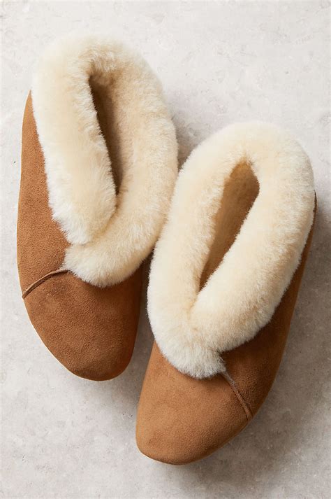The Best House Shoes to Shop in 2021 According to Editors | PS Fashion