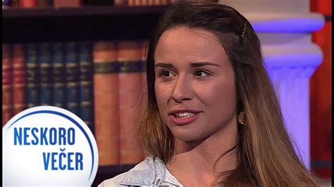 Snowboardistka Klaudia Medlová v Neskoro Večer - YouTube