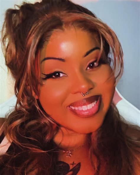 Niyah Miché (@niyahmiche) • Instagram photos and videos