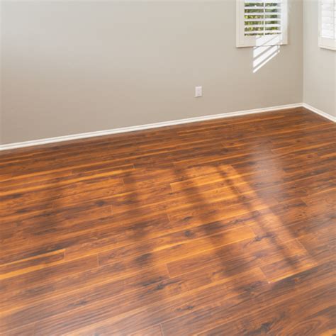Commercial Laminate Flooring - Durable Solutions