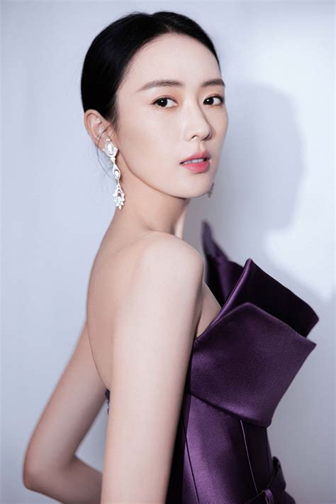 china entertainment news tong yao poses  photo shoot