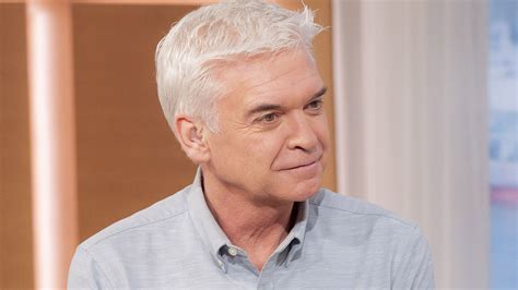 Phillip Schofield 'regresses to childhood' amid Covid battle - update ...