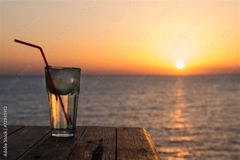 Sundowner Stock-Foto | Adobe Stock