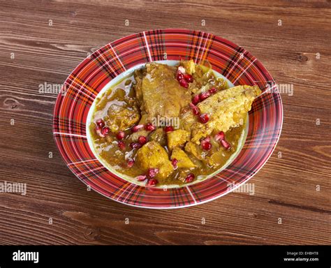 Fesenjan Persian Chicken Stew Stock Photo - Alamy