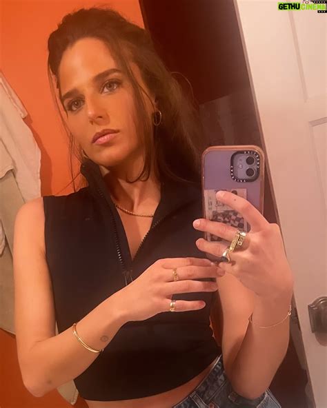 Stephanie Nur Wiki, Biography, Age, Gallery, Spouse and more