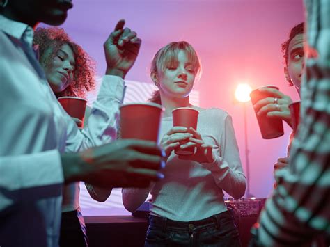 How to Keep Your Child Safe at College Parties from Alcohol-Based Harm