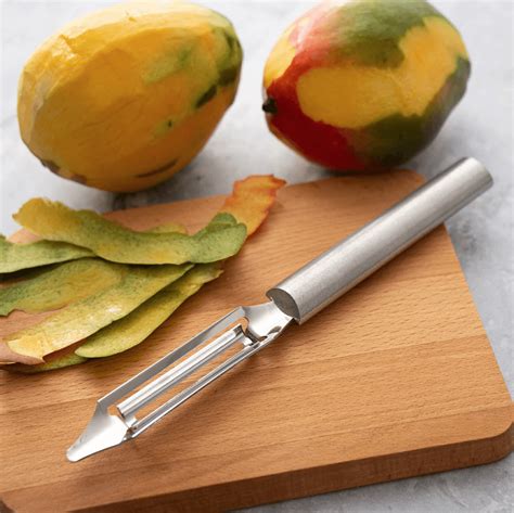 Deluxe Vegetable Peeler - Touch of Amish