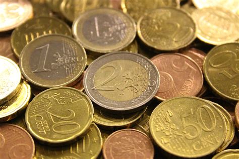 la monnaie  mythe fragile iref europe contrepoints