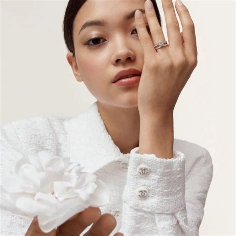 憧れのCHANEL（シャネル）婚約指輪（エンゲージメントリング）｜値段や魅力を一挙ご紹介 - DRESSY【公式】ウェディングドレス ...