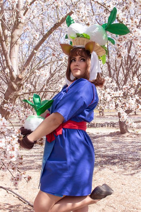I made a cosplay of the new turnip seller, Daisy Mae, in two days