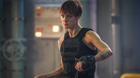 Linda Hamilton Arms