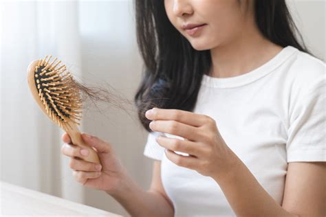 Queda De Cabelo O Que Pode Ser - 11 principais causas da queda de cabelo (e o que fazer) - Tua Saúde