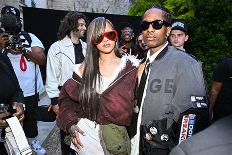 Rihanna supports A$AP Rocky at Paris Fashion Week show - ABC News