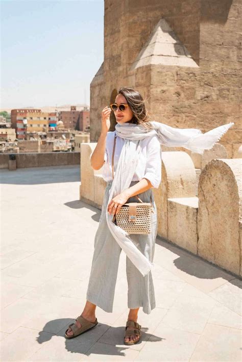 5 (EASY) EGYPT Outfit Ideas (+Helpful Tips on What to Pack for Egypt