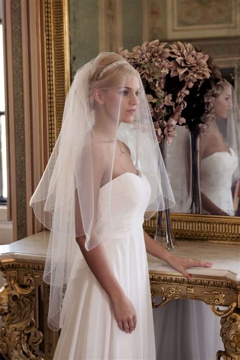 Wedding veils fingertip length 60 photos - Astyledwedding.com