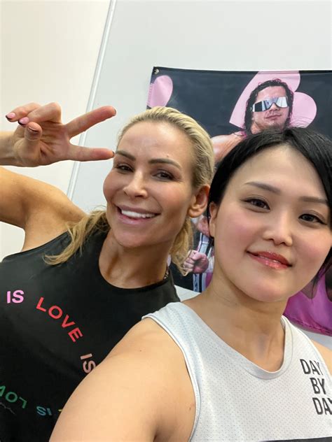 Miyu Yamashita training with Nattie : r/stardomjoshi