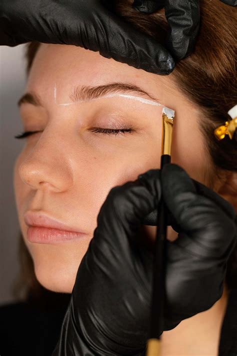 how to remove eyebrow tint 1