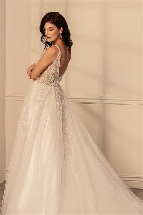 Plunging Aline Princess Wedding Dress with Beading Lace | GWM 2415