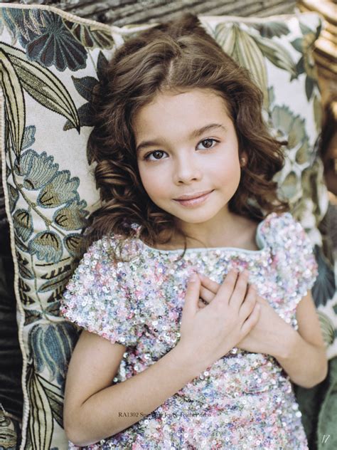 За что мы любим платья Aristocrat kids