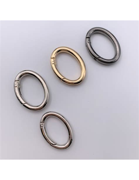 Karabiner Oval
