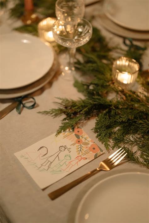 dining table     pexels stock