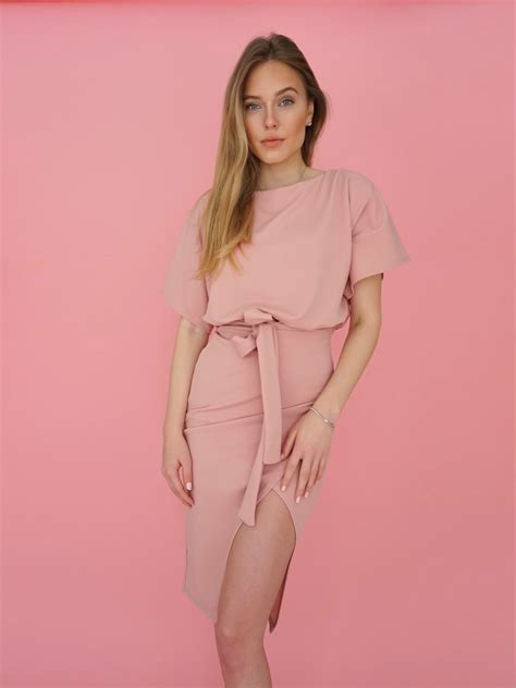 EVIE dress rose :: EVERLY