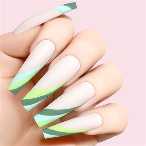 Luxury Nail Designs That Are Trending in 2021 | MÉLÒDÝ JACÒB