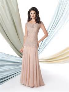 10 Stylish MOB Dresses for Your Not-Boring Mother | Trés Belle