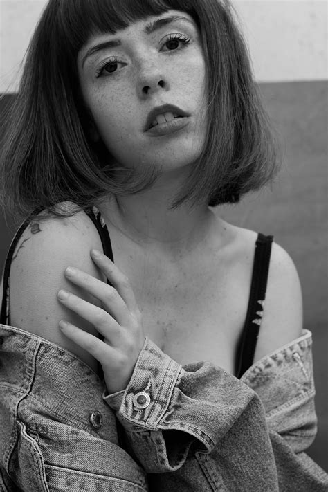 Thays Vita - Ensaio Sensual :: Behance