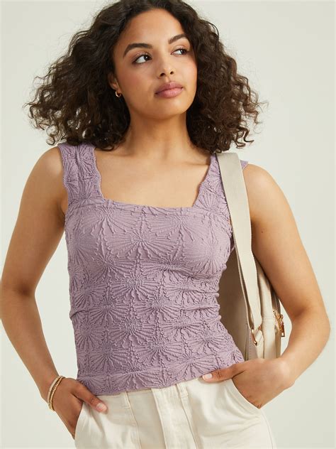 Blaire Seamless Floral Cami In Elderberry | Altar'd State