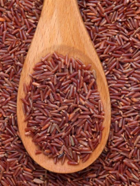 சத்துக்கள் நிறைந்த சிவப்பு அரிசியை காலை உணவில் சேர்த்துக்கோங்க