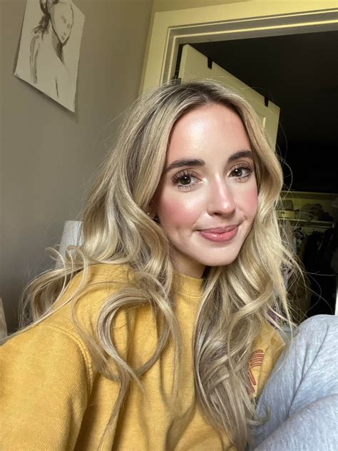 30 and flirty : selfie