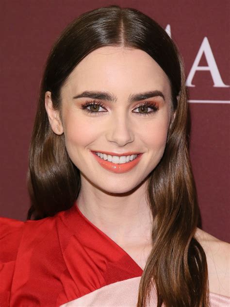Lily Collins - AdoroCinema