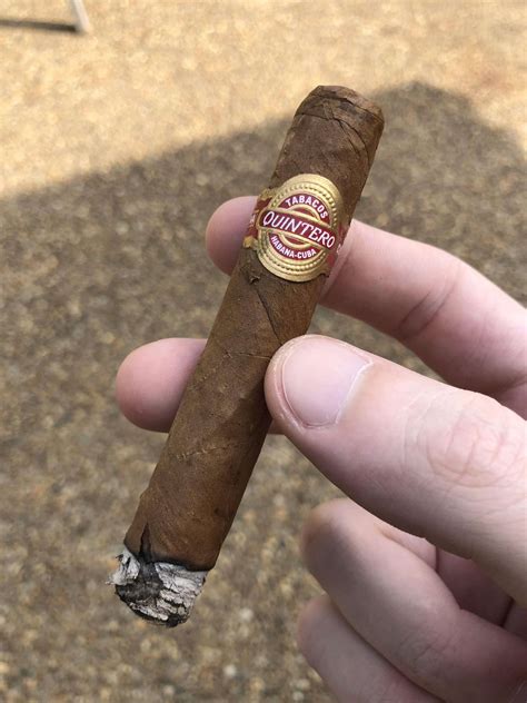 Quintero Petit Quintero (Single Stick) - Your Premium Cigar Destination