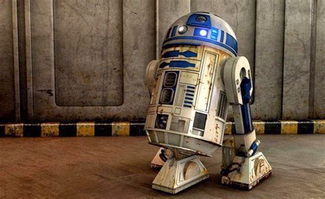 STAR WARS: 10 Things You Might Not Know About R2-D2 - Warped Factor ...