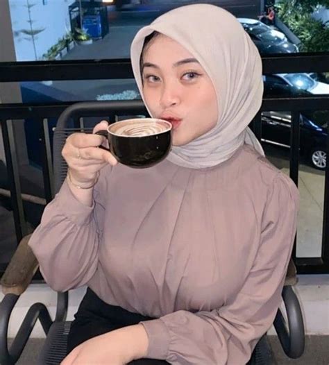 pin oleh fze buzn  hijab dasi pria jilbab cantik wanita