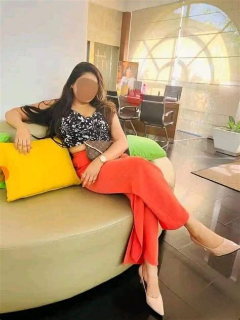 Sumi, Sri Lankan escort in Dubai (4)