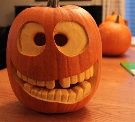 25 Funny and Scary Pumpkin Carving Ideas