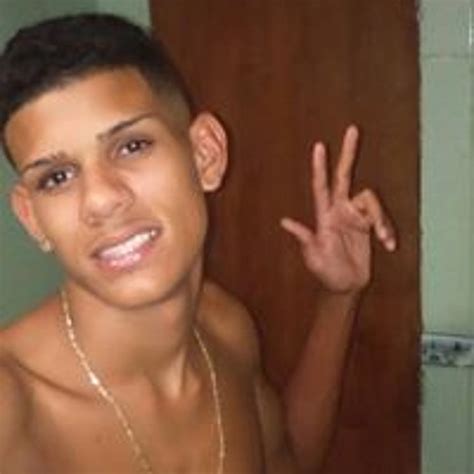 stream junior oliveira  listen  songs albums playlists