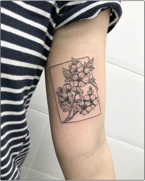 Hawthorn Tattoos: Symbolism, Meanings and More | Flower tattoo shoulder ...