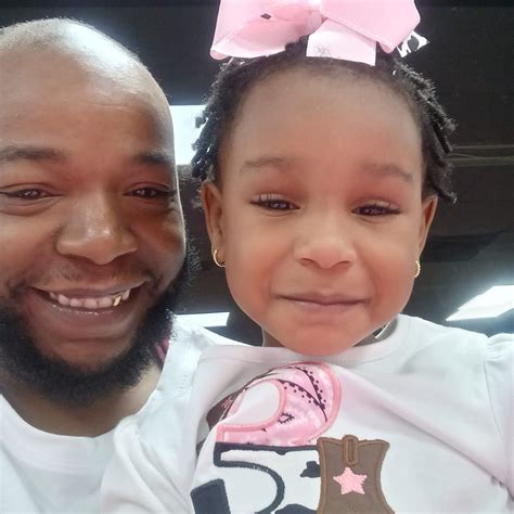 Memorial Services and Recent Obituaries for Charles Tucker 25