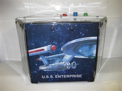 Toy Review – Star Trek: USS Enterprise Retro Playset By Diamond Select ...